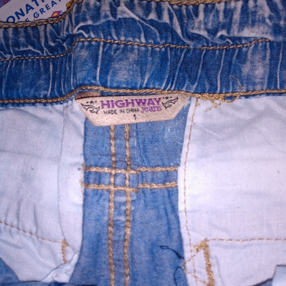 3/$12 New Jeans Acid Wash - Picture 5 of 6